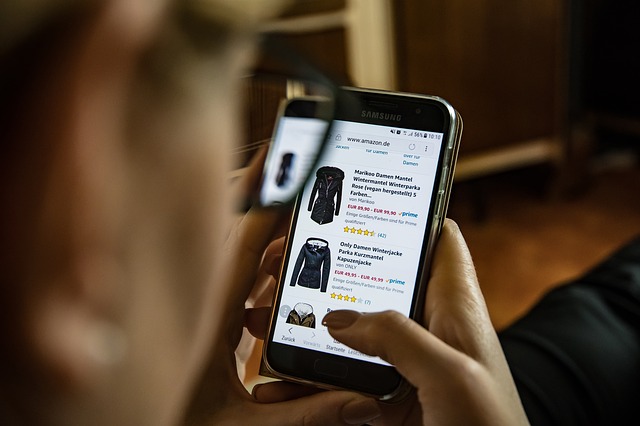 Online Shopping am Handy